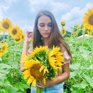 Meet your Posher, Abby